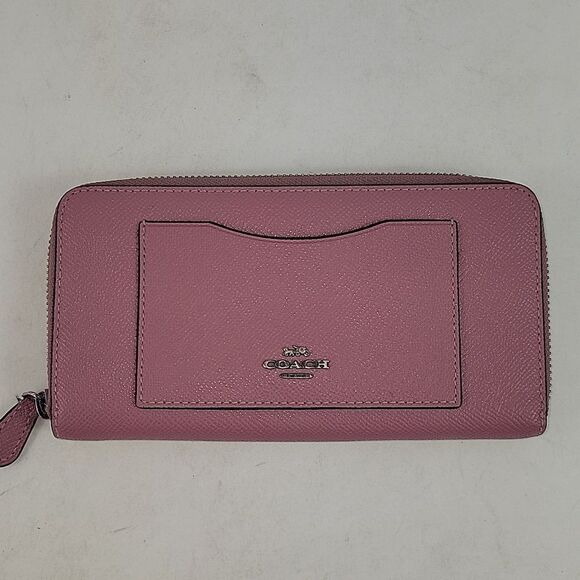 Coach Outlet Pink Pebbled Leather Women's Wristlet